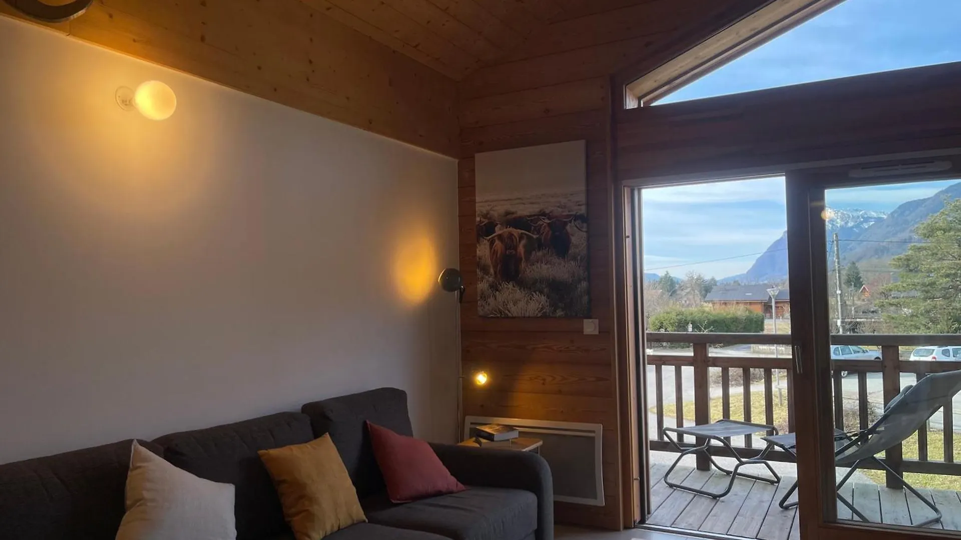 Apartment Charmant T3 En Duplex Au Centre De Samoens Avec Balcon Et Wifi - Fr-1-624-155