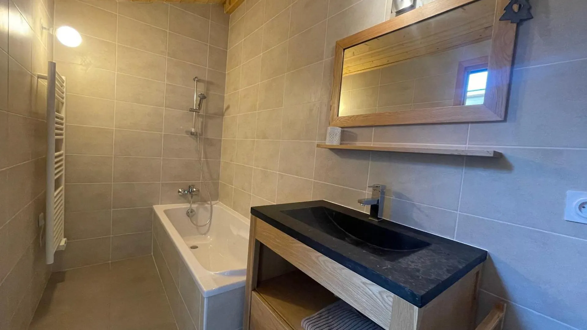 Apartment Charmant T3 En Duplex Au Centre De Samoens Avec Balcon Et Wifi - Fr-1-624-155